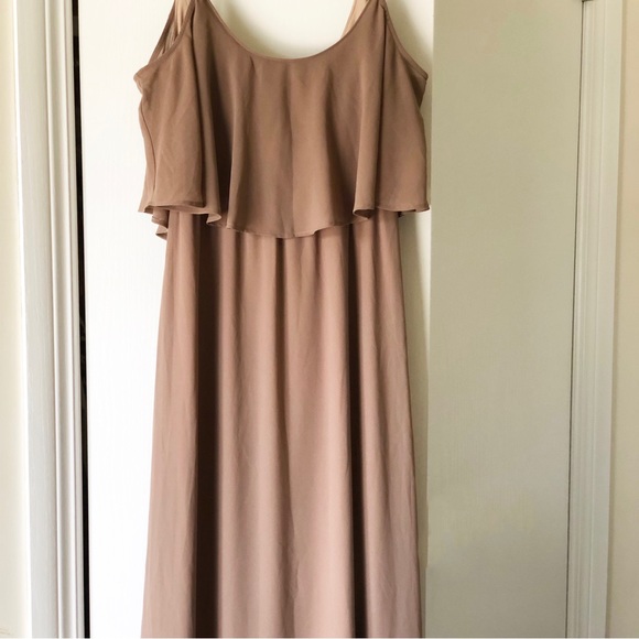 Show Me Your MuMu Gown Size: Small - Picture 1 of 10